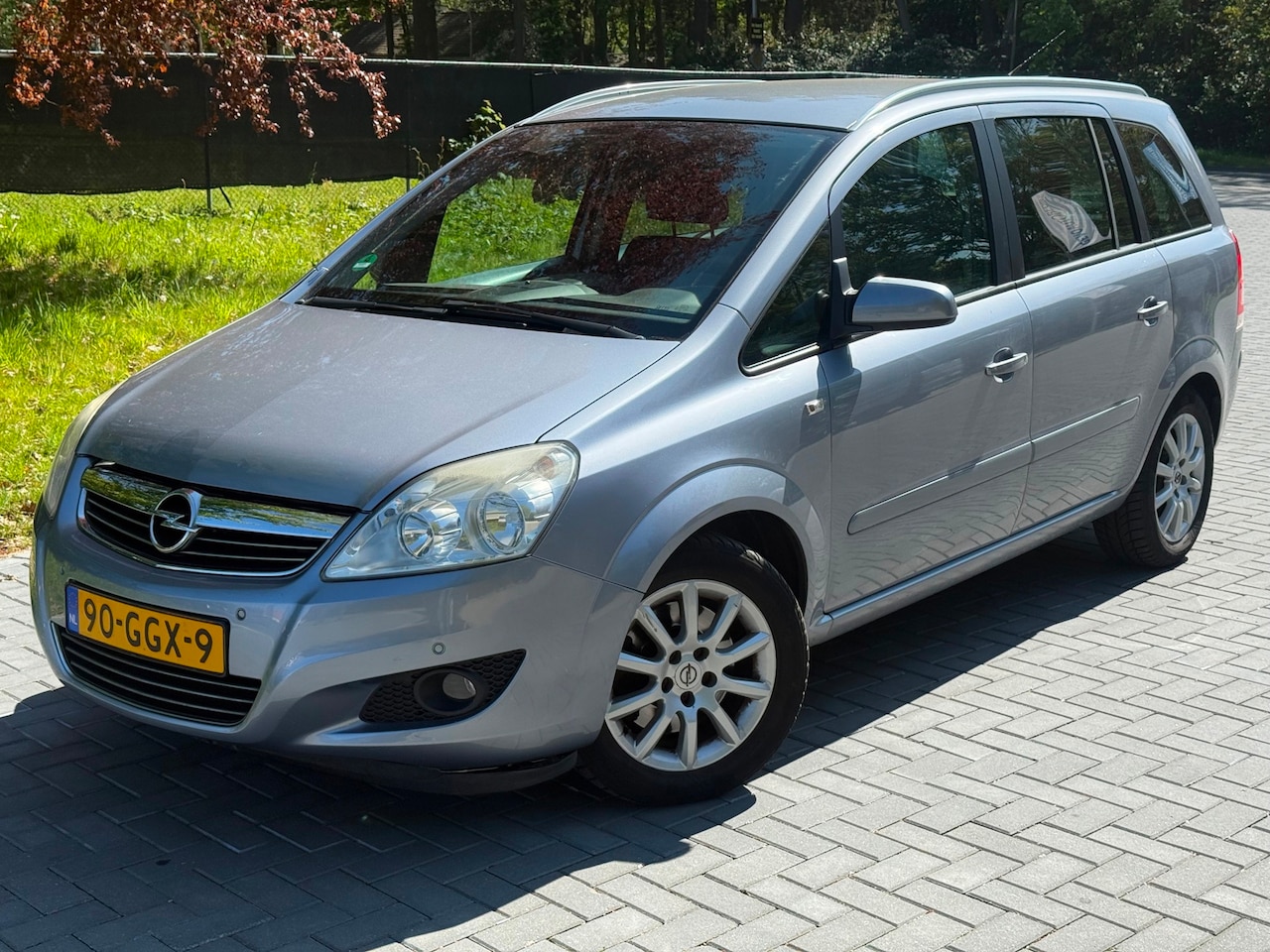 Opel Zafira - 2.2 Temptation/Airco/Cruise/Navi/PDC/NAP/LMV/Trekhaak - AutoWereld.nl