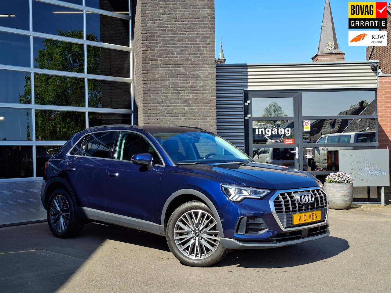Audi Q3 - 45 TFSI e Edition 45 TFSI e edition, app connect, 360graden camera, electrische achterklep. acc - AutoWereld.nl