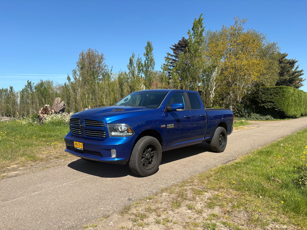 Dodge Ram 1500 - 5.7 V8 4x4 Quad Cab 6'4 Sport - AutoWereld.nl