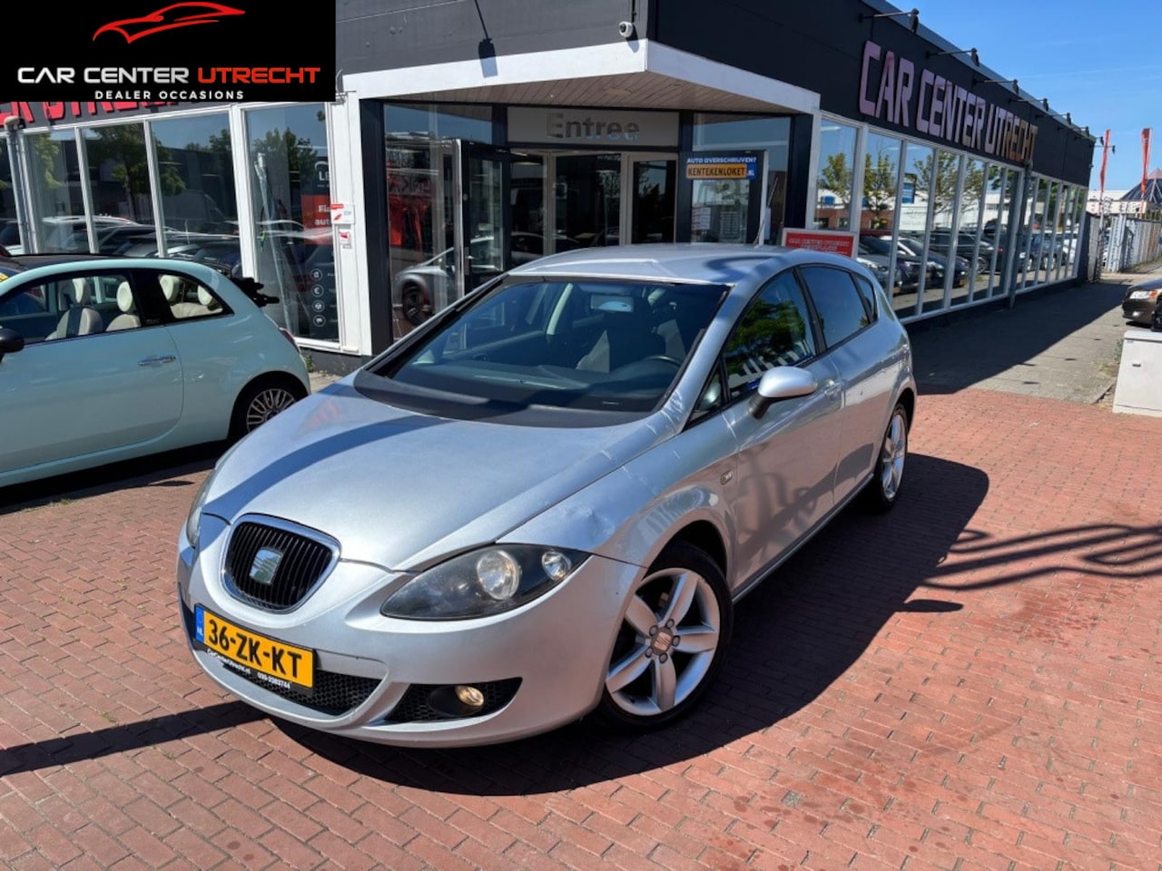 SEAT Leon - 1.6 Streetstyle airco navi cruise control - AutoWereld.nl