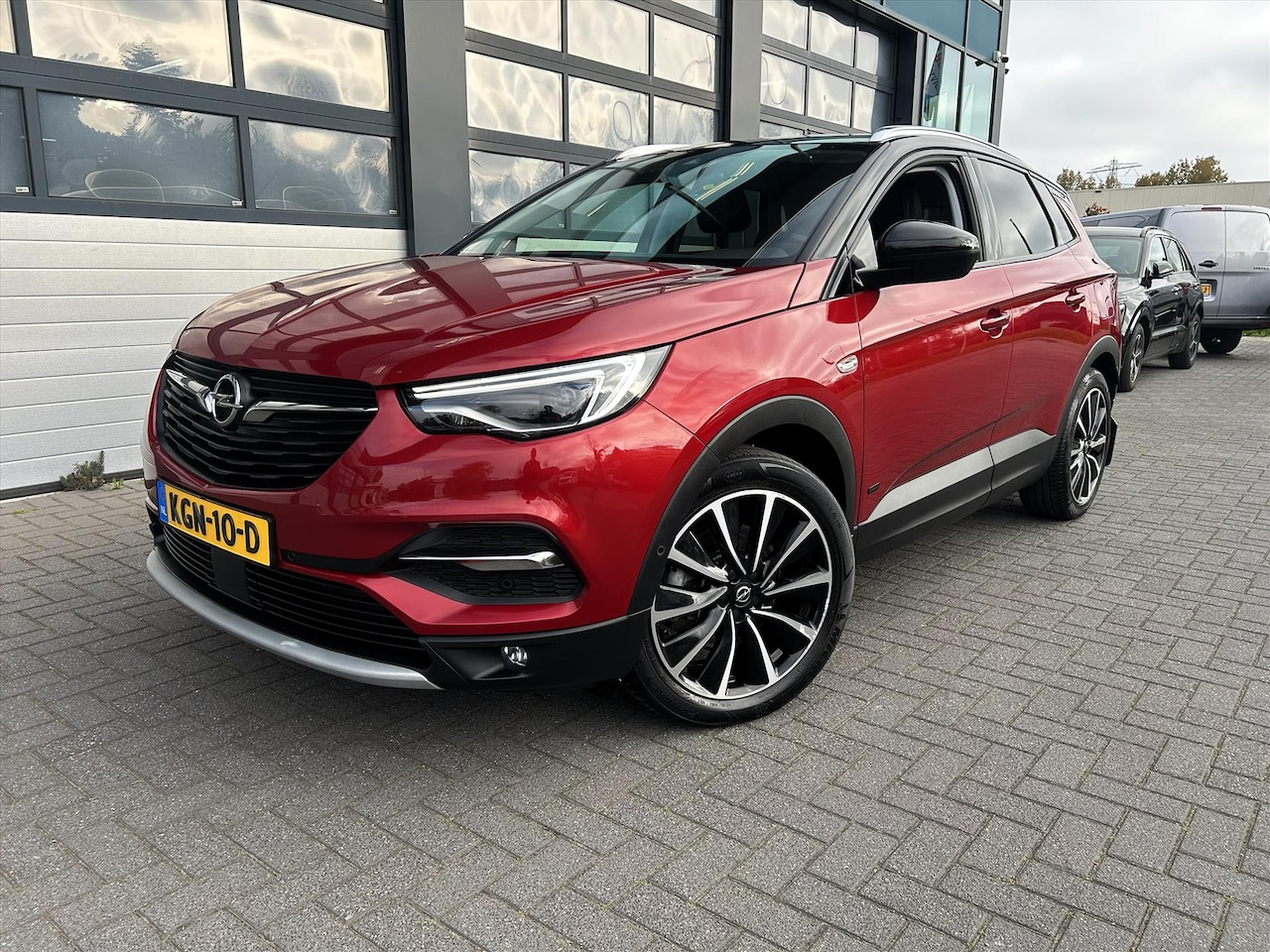 Opel Grandland X - 1.6 PHEV 300pk Hybrid4, Trekhaak, Stoelverwarming - AutoWereld.nl