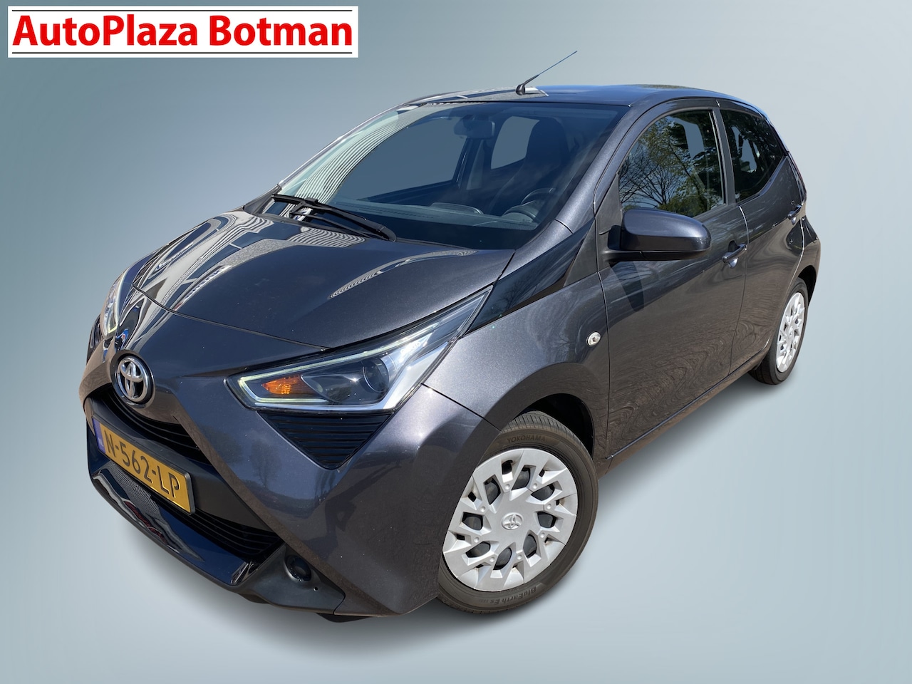 Toyota Aygo - 1.0 VVT-i x-play | Fietsdragerbeugel | - AutoWereld.nl