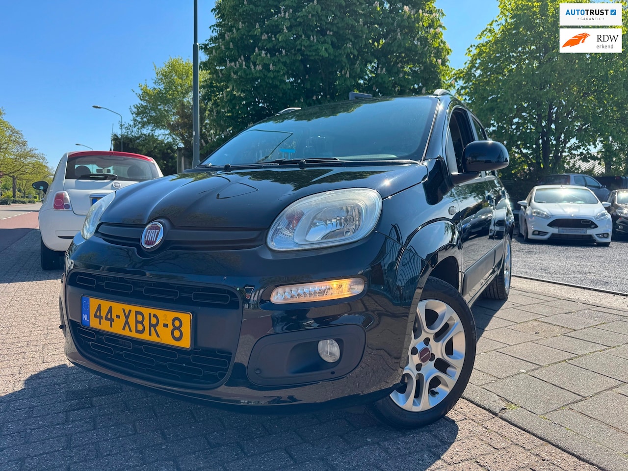 Fiat Panda - 0.9 TwinAir Lounge A-C Elek Pakket Navi Lmv - AutoWereld.nl