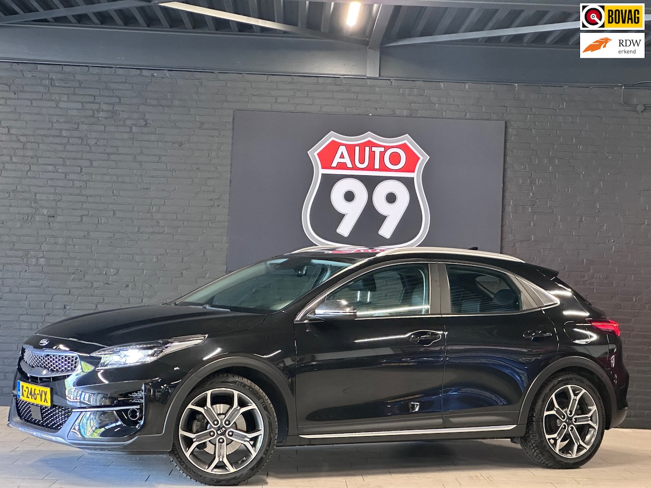 Kia XCeed - 1.4 T-GDi DynamicLine ADAP CRUISE / LANE ASSIST / AUTO / CLIMA / CARPLAY - AutoWereld.nl