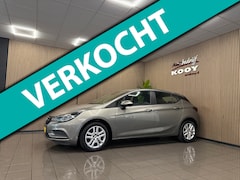 Opel Astra - 1.0 Edition * Navigatie / Cruise control / Parkeersensoren / NL Auto