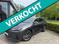 Lexus NX - 450h+ AWD Luxury Line/PLUG IN/TREKHAAK AFNB 1500KG/LEDER/STUUR-EN STOELVERWARMING