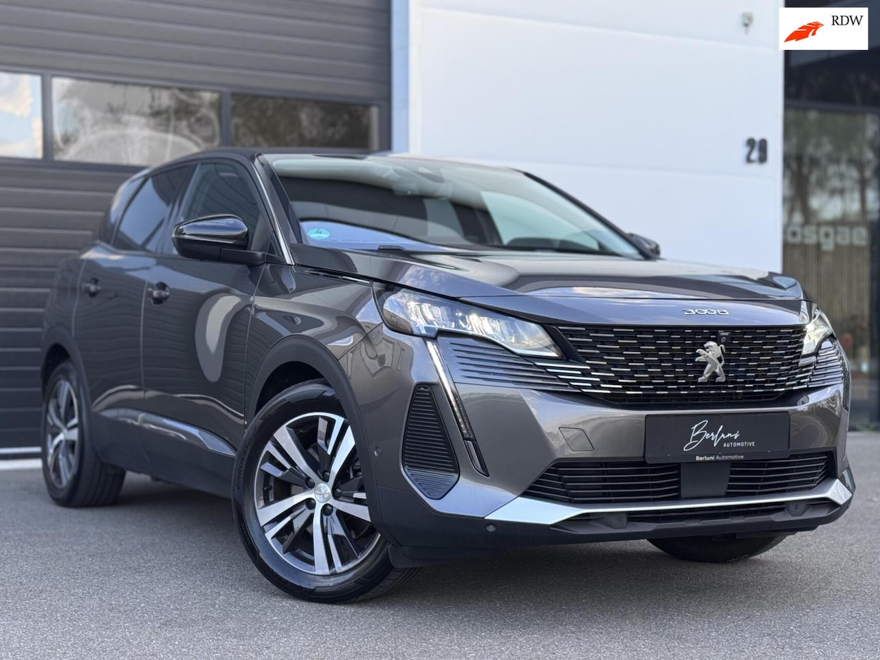 Peugeot 3008 - 1.6 HYbrid4 300 Allure TREKHAAK|LEDER|DEALERONH - AutoWereld.nl