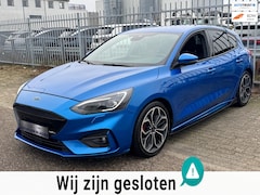 Ford Focus - 1.5 150PK EcoBoost ST Line Business LED El Stoel Keyless