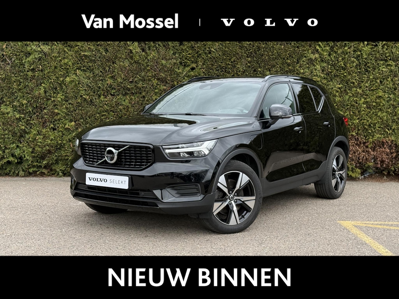 Volvo XC40 - T5 Recharge R-Design | 360 Camera | Panoramadak | Elektr. stoelen - AutoWereld.nl
