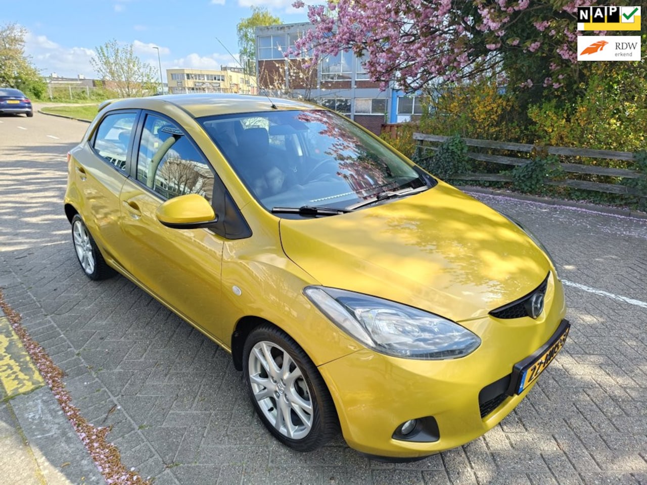 Mazda 2 - 1.3hp S-VT Executive 1.3hp S-VT Executive - AutoWereld.nl