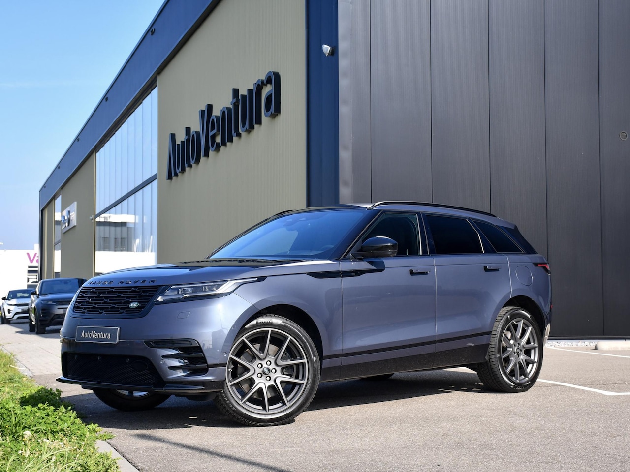Land Rover Range Rover Velar - 2.0 P400e AWD Dynamic SE PHEV | Trekhaak | 360 camera | Black Pack | Head-up | Adapt. Crui - AutoWereld.nl
