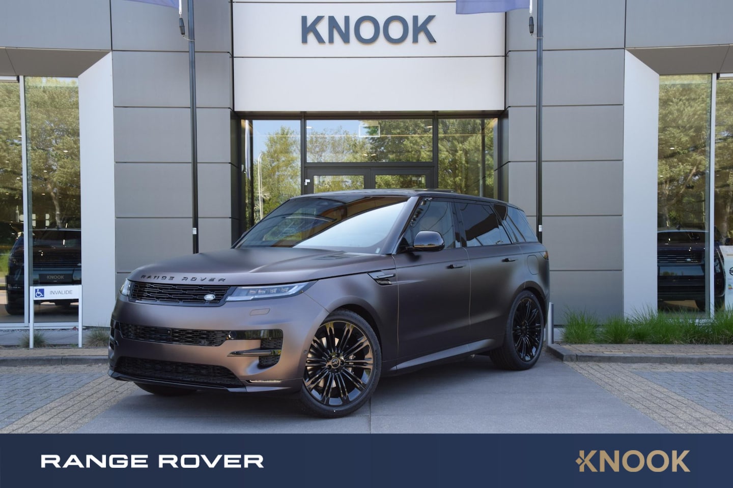 Land Rover Range Rover Sport - P460e Dynamic SE | SVO Satin Tourmaline Brown - AutoWereld.nl