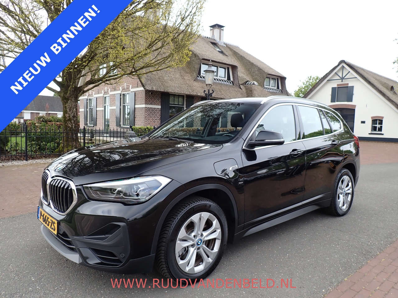 BMW X1 - 25e X-DRIVE HEADUP / SPORTLEER / TREKHAAK / CAMERA - AutoWereld.nl