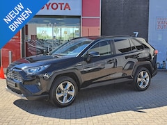 Toyota RAV4 - 2.5 Hybrid AWD Dynamic STOEL/STUURVERWARMING DRAADLOOS LADEN TREKHAAK ELEK. ACHTERKLEP