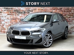 BMW X2 - sDrive20i High Executive M Sport Pakket Automaat / Naviagtiesysteem Plus / Trekhaak / Pano