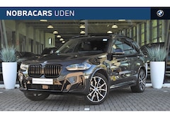 BMW X3 - xDrive30e High Executive M Sport Automaat / Sportstoelen / Trekhaak / Panoramadak / Adapti