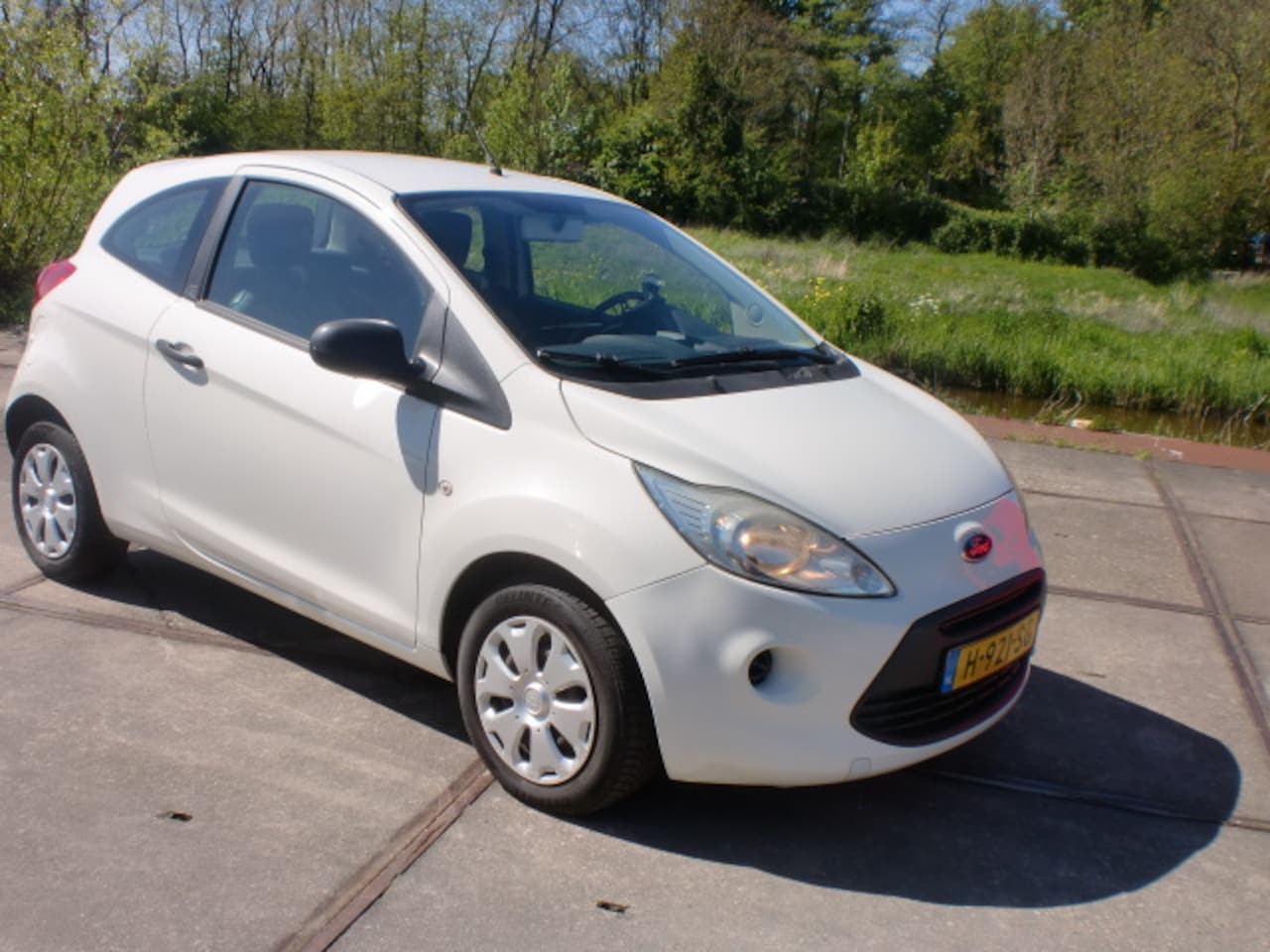 Ford Ka - 1.2 BJ2012 KM155 AIRCO OP KM 121 DISTRIBUTIE VERVANGEN - AutoWereld.nl