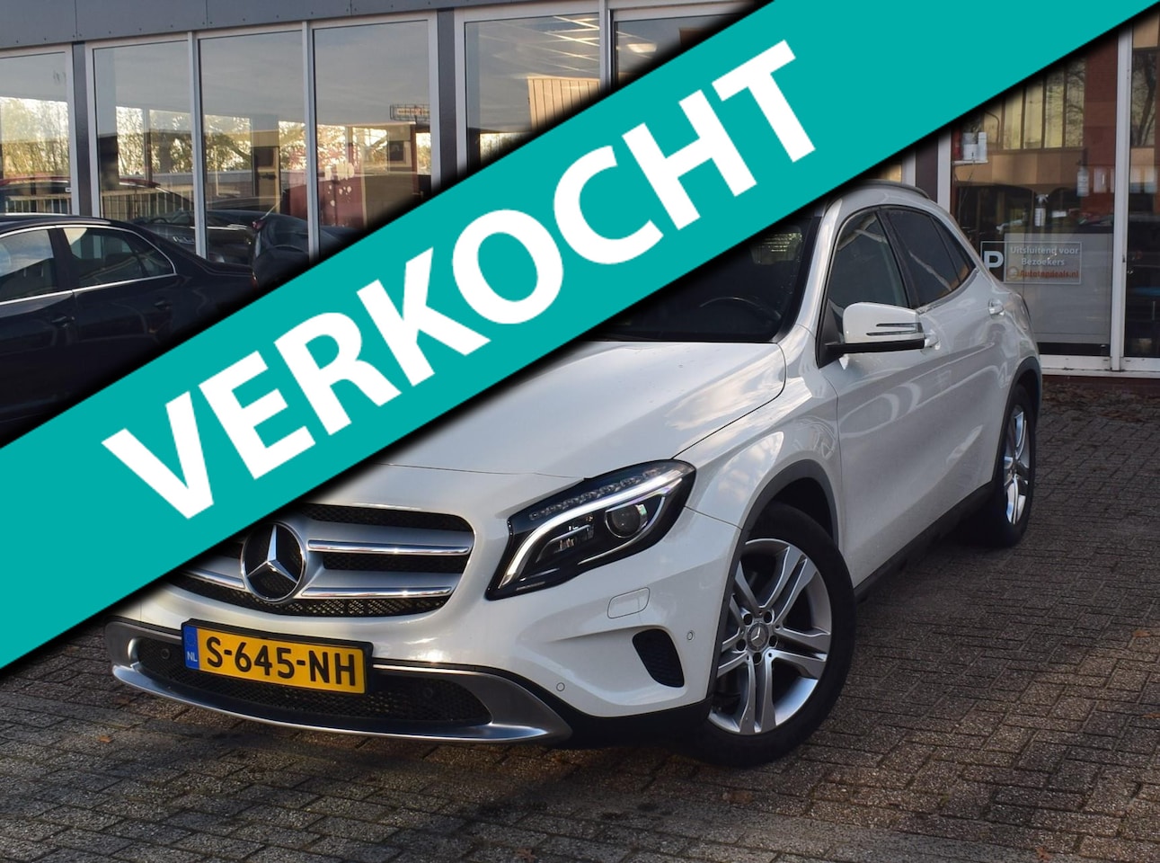 Mercedes-Benz GLA-Klasse - 250 4Matic Dealer onderhouden |AUTOMAAT|PANO DAK|AUTOMATISCH INPARKEREN|LEDER|STOELVERWARM - AutoWereld.nl