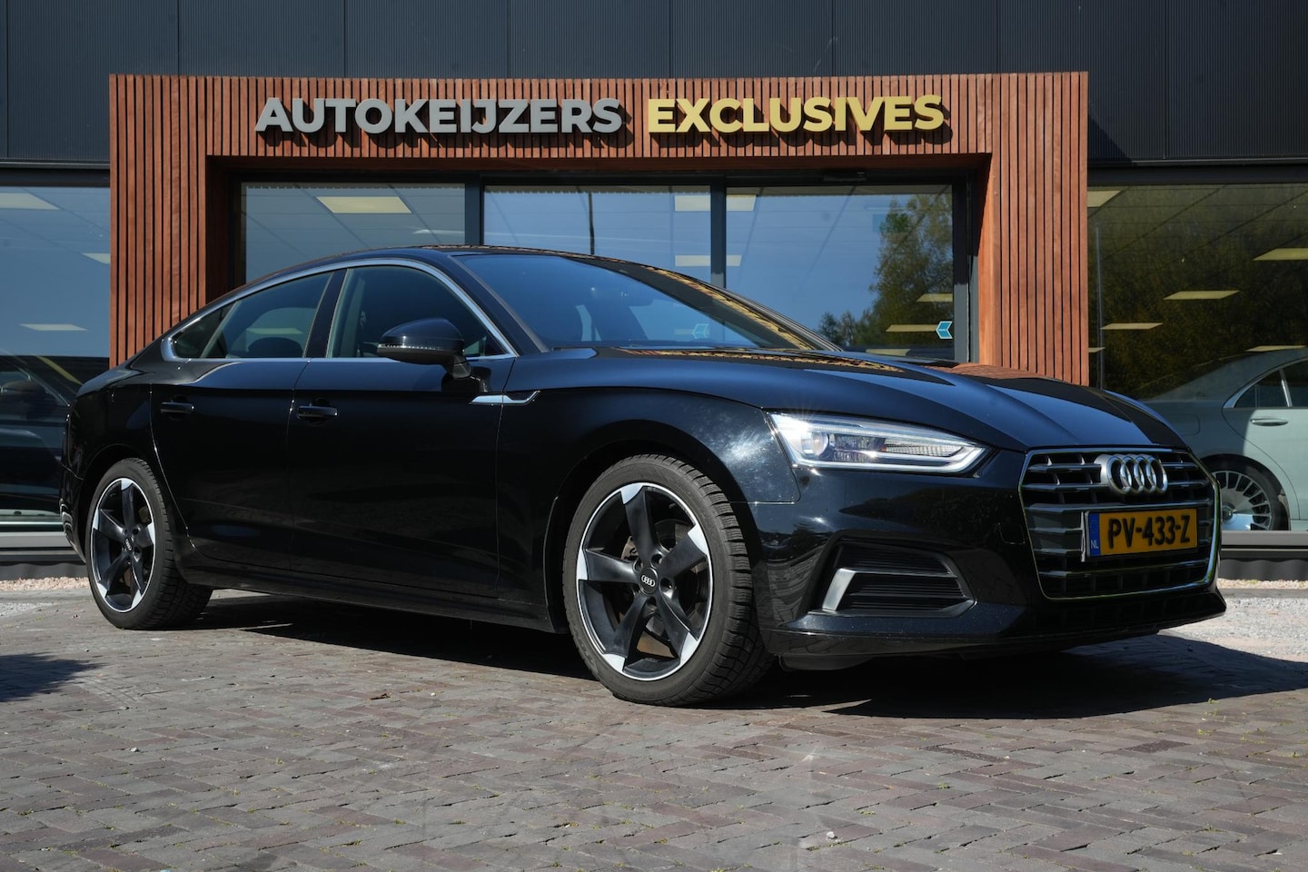Audi A5 Sportback - 2.0 TFSI MHEV Sport Brake assist Cruise control 18"L.M. Stuurwiel multifunctioneel Armsteu - AutoWereld.nl