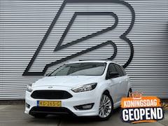 Ford Focus Wagon - 1.0 Titanium 2e Eigenaar|Navi|Trekhaak|Clima|Cruise|PDC V+A|N.A.P|APK tot 07-2026