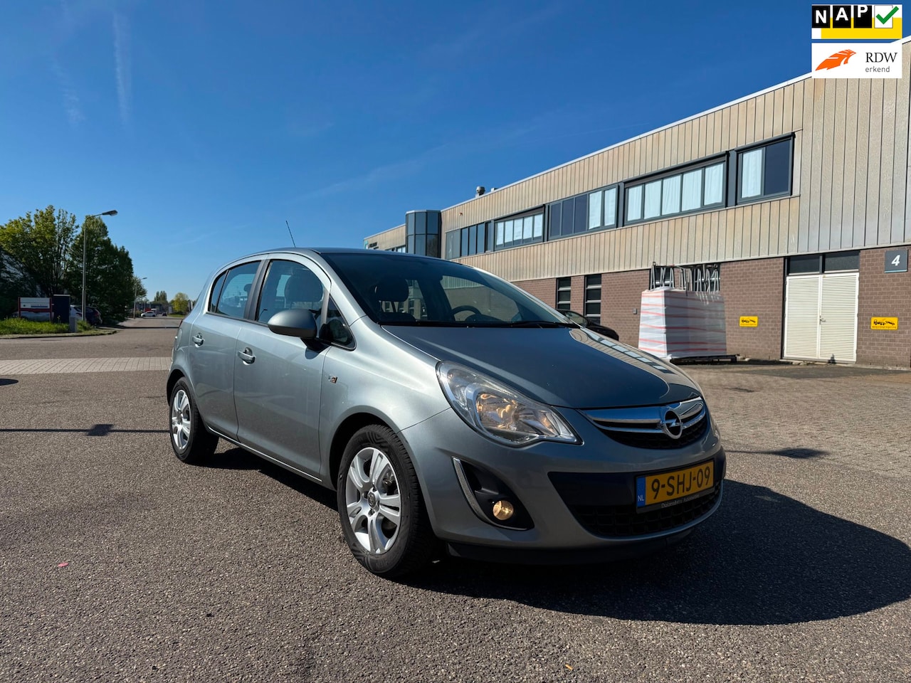 Opel Corsa - 1.2-16V Berlin 1.2-16V Berlin - AutoWereld.nl