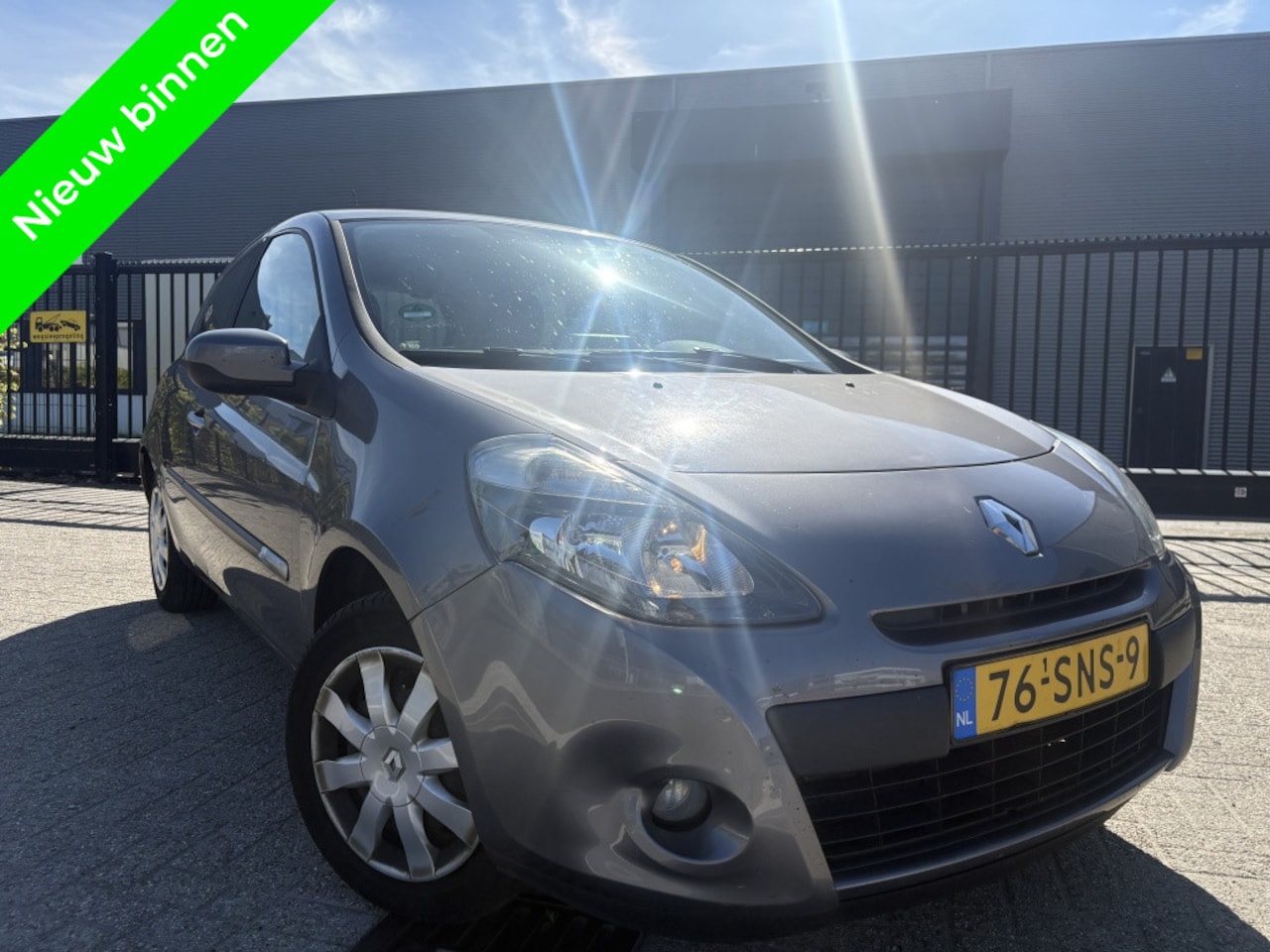 Renault Clio - 1.5 dCi Collection Cruise Clima Navigatie - AutoWereld.nl