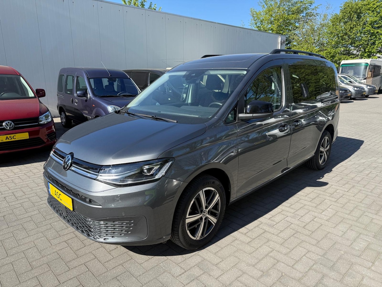 Volkswagen Caddy Maxi - L2 Rolstoelauto Automaat Rolstoel voorin - Zelfrijder of meerijder - AutoWereld.nl