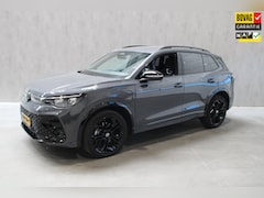 Volkswagen Tiguan - 1.5 eHybrid R-Line Camera/Trekhaak/Black pakket/R-line Prijs is rijklaar