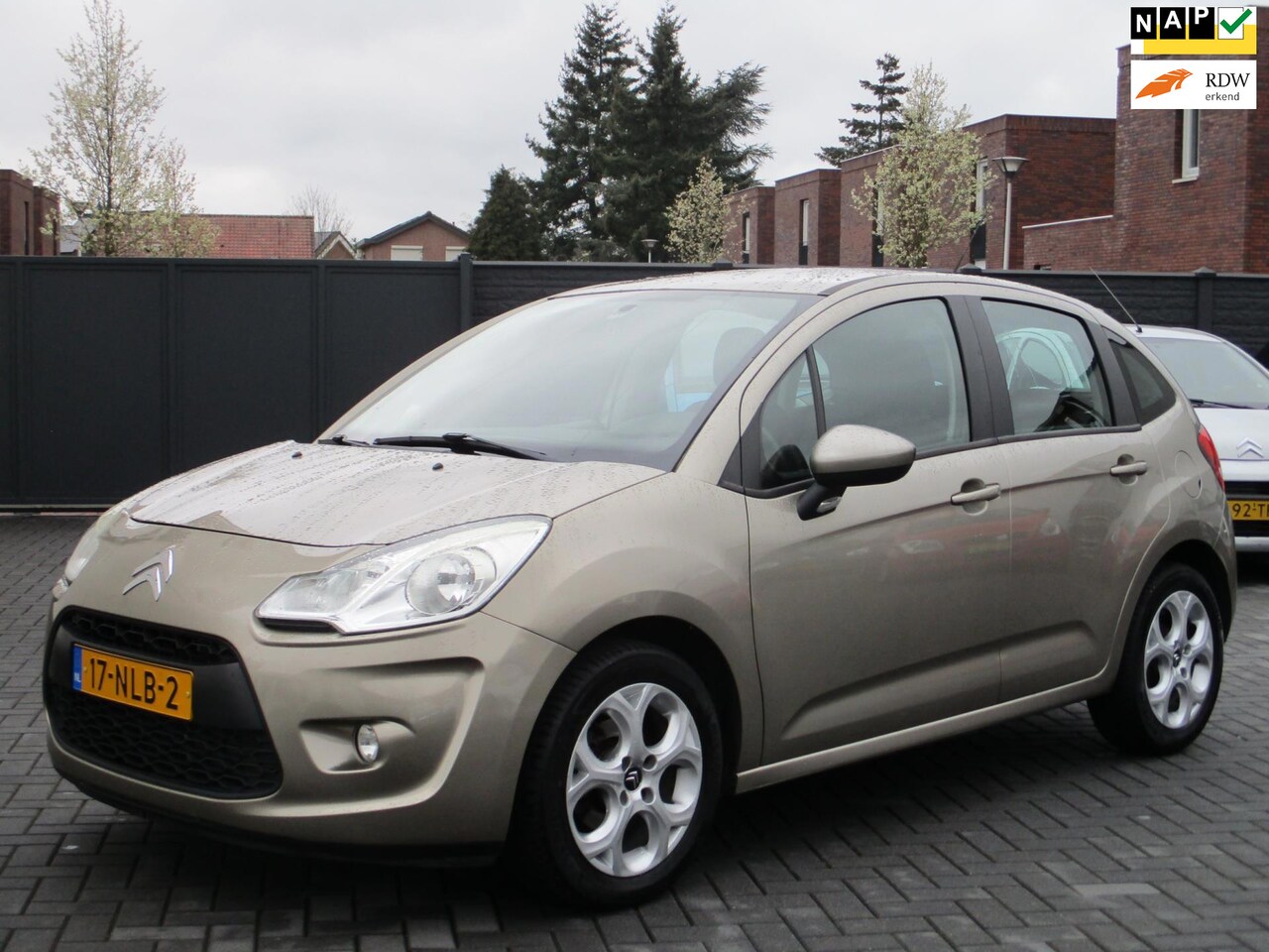 Citroën C3 - 1.4 Ligne Business Airco Clima Pdc Camera !! - AutoWereld.nl