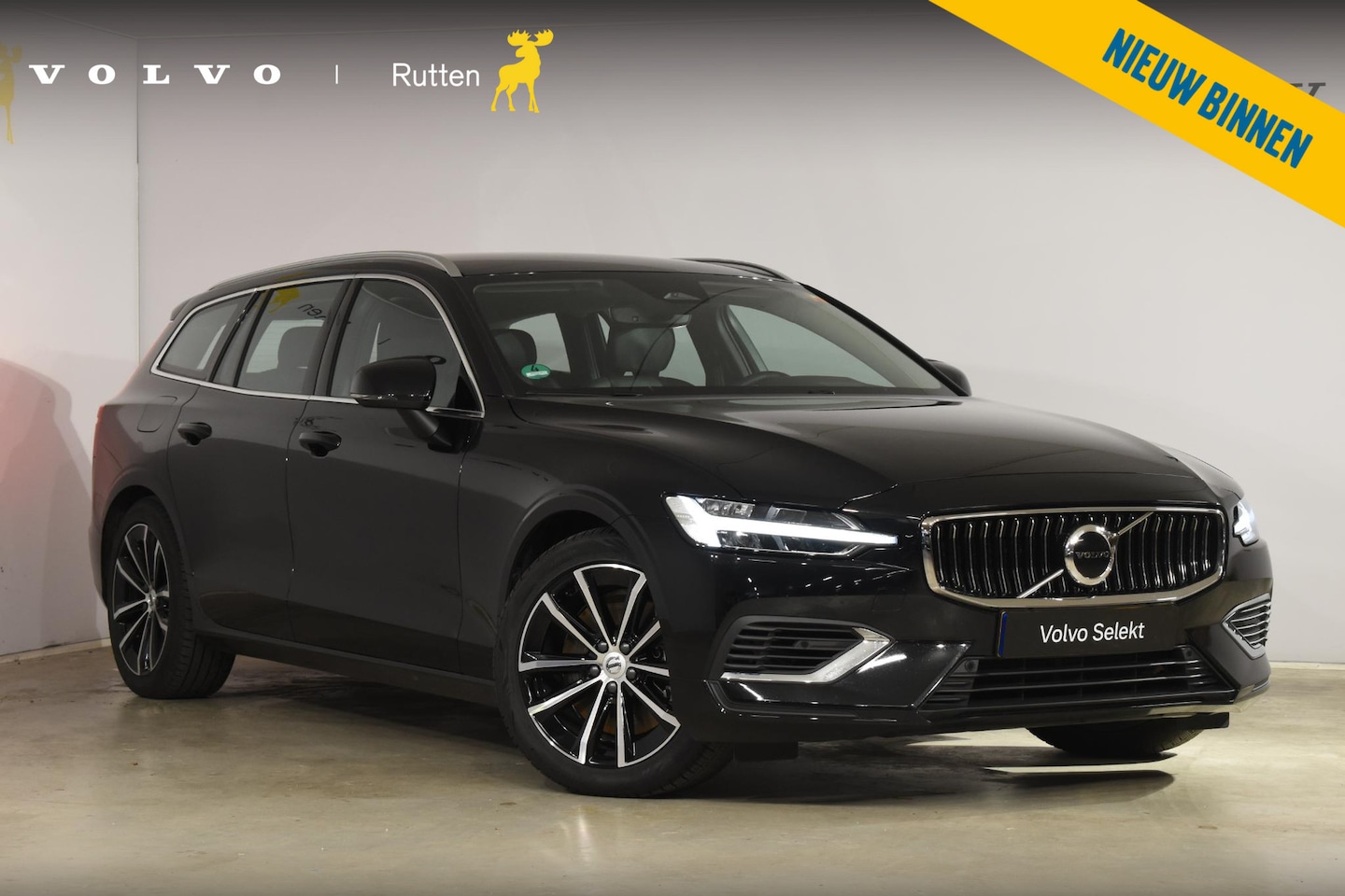 Volvo V60 - T6 350PK Automaat Plug-in Hybrid Essential Bright - AutoWereld.nl