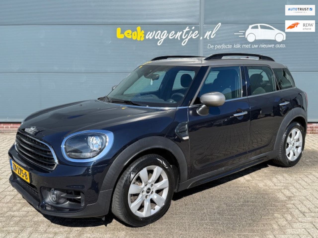 MINI Countryman - Mini 1.5 Cooper Bus. Aut. *carplay *climate - AutoWereld.nl