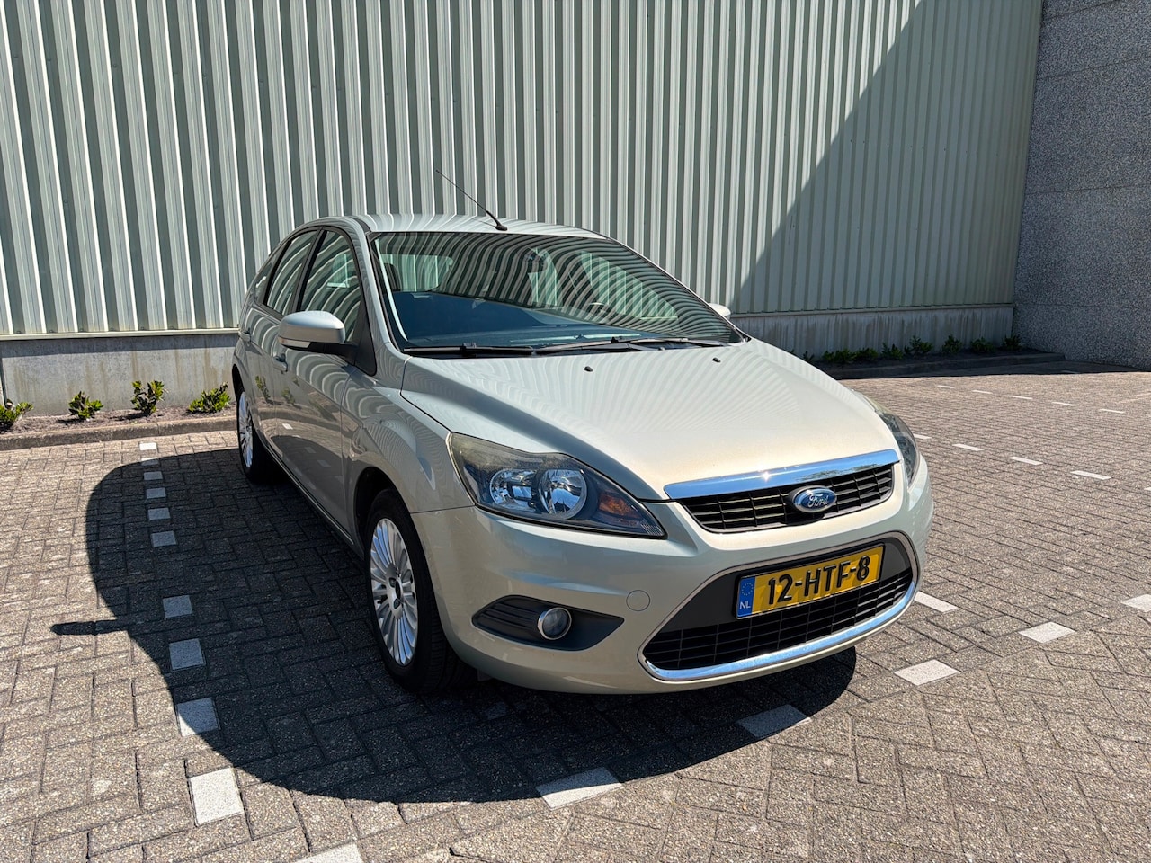 Ford Focus - 1.6 Titanium|NAP|Boekjes|Clima|Trekhaak - AutoWereld.nl