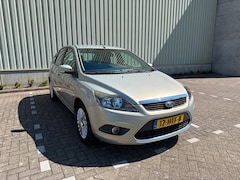 Ford Focus - 1.6 Titanium|NAP|Boekjes|Clima|Trekhaak
