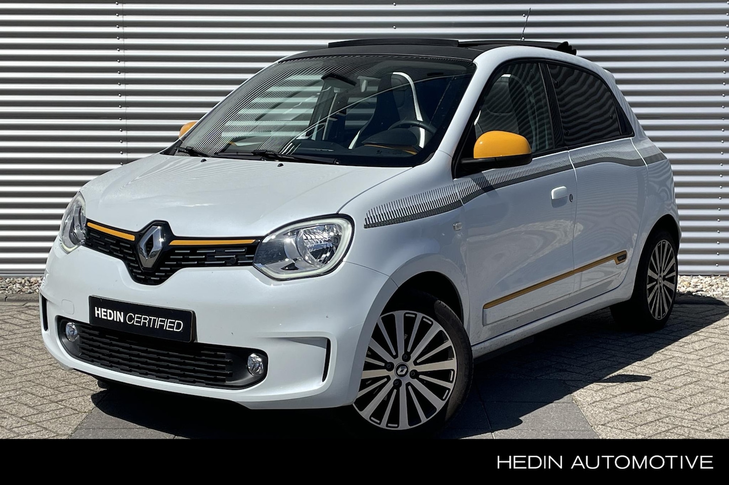 Renault Twingo Z.E. - R80 E-Tech Techno 22 kWh | Cabriodak | Full options | Navigatie | Stoelverwarming | - AutoWereld.nl