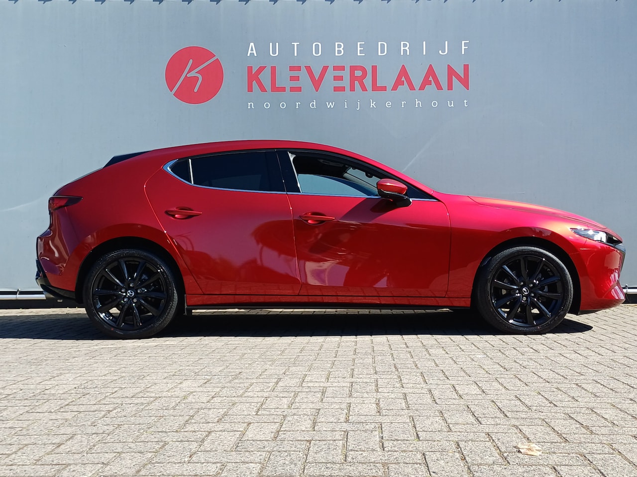 Mazda 3 - 2.0 e-SkyActiv-X M Hybrid 186 Exclusive-line | NIEUWSTAAT | 360 CAMERA | NAVI | ADAPTIVE C - AutoWereld.nl