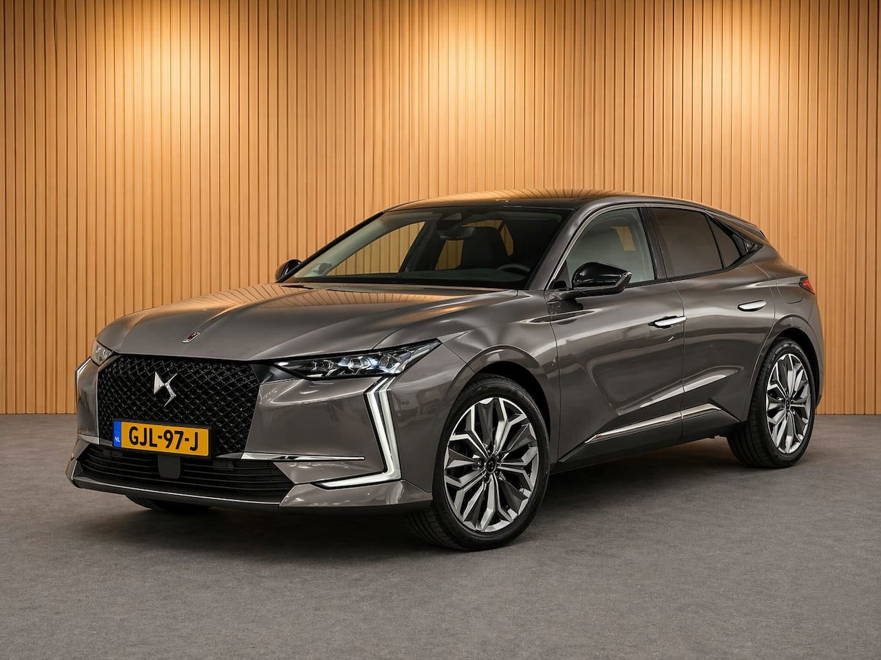 DS 4 - E-Tense Performance Line+ E-Tense Performance Line+ 225PK Nieuwstaat! - AutoWereld.nl