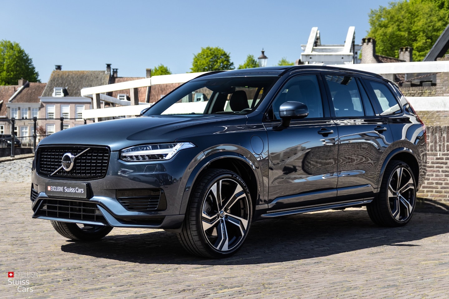 Volvo XC90 - 2.0 T8 Recharge AWD R-Design|B&W|Pano|47.929,- Ex Btw - AutoWereld.nl
