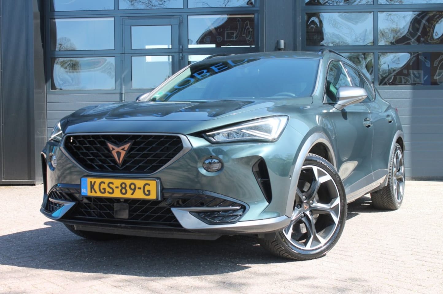 CUPRA Formentor - 1.4 E-HYB COPPER EDITION  Sportstoelen / 19'' Stuur/Stoelverwarming 245pk - AutoWereld.nl