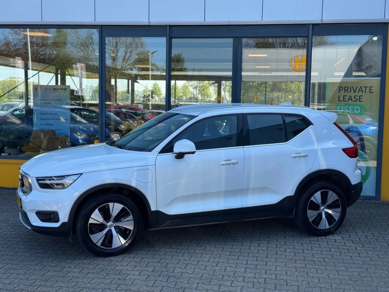 Volvo XC40 - 1.5 T5 Recharge Inscription - navi - carplay/android - elec achterklep - camera - AutoWereld.nl
