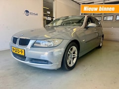 BMW 3-serie - 318i Business Line MOTOR STORING START WEL