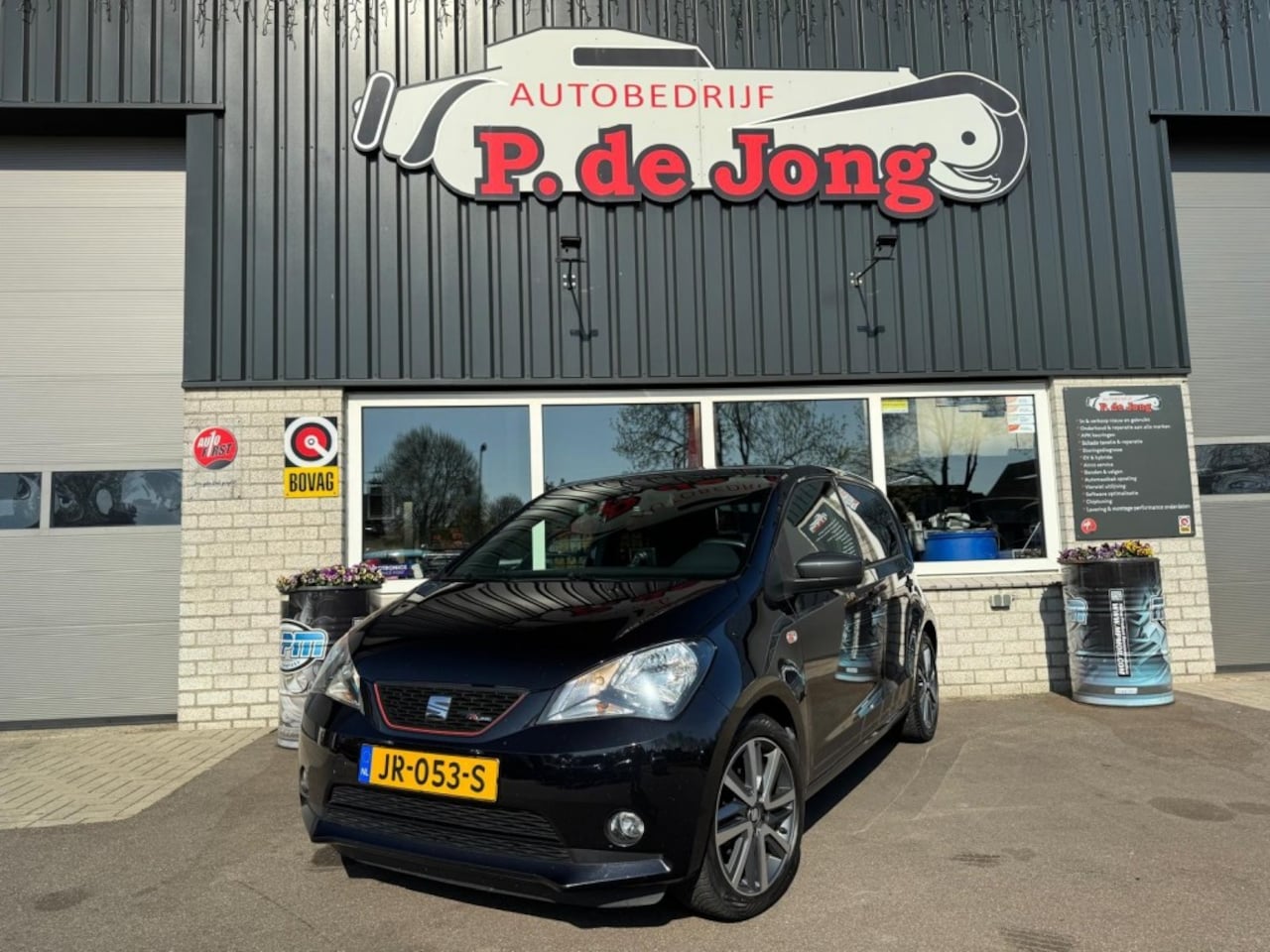 SEAT Mii - 1.0 FR-line FR interieur en exterieur Multimedia scherm Parkeersensoren etc! - AutoWereld.nl