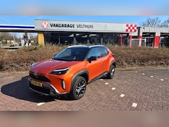Toyota Yaris Cross - 1.5 HYBRID EXPLORE TWO-TONE LAK + BLACK PACK 17 INCH PREMIUM KLEUR