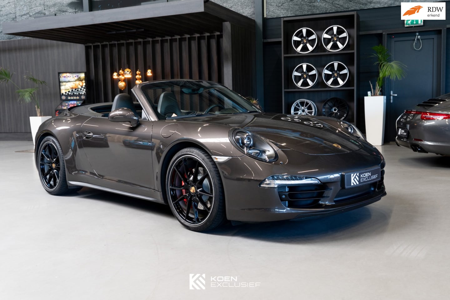 Porsche 911 Cabrio - 991 3.8 Carrera 4S Nl geleverd. - AutoWereld.nl