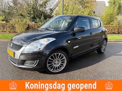Suzuki Swift - 1.2 Comfort EASSS 5DRS|Stoelverwarming|Sportline|Airco