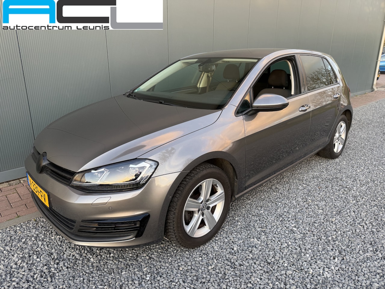 Volkswagen Golf - 1.4 TSI 122pk DSG-automaat Highline 5-drs - AutoWereld.nl