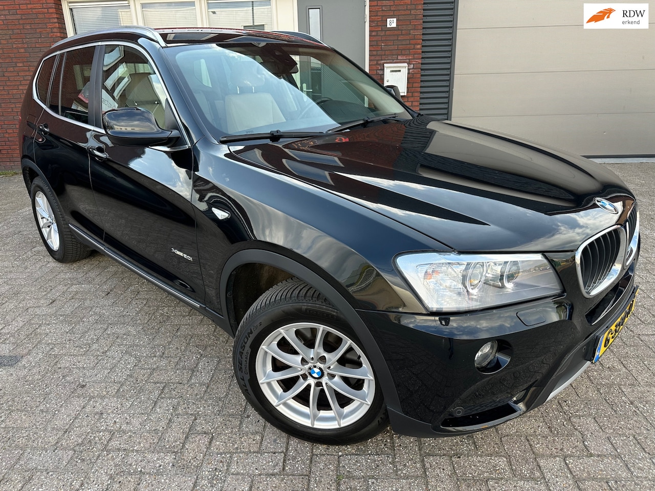 BMW X3 - XDrive20i High Executive / Navi / Leder / Camera / PDC - AutoWereld.nl