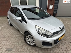 Kia Rio - 1.2 CVVT Comfort Pack / Navi / Camera / Airco / 5DRS / NAP