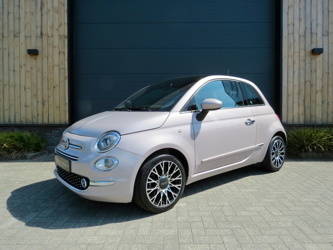 Fiat 500 - 1.0 Hybrid Star *Schuifdak *Carplay *Unieke kleur - AutoWereld.nl