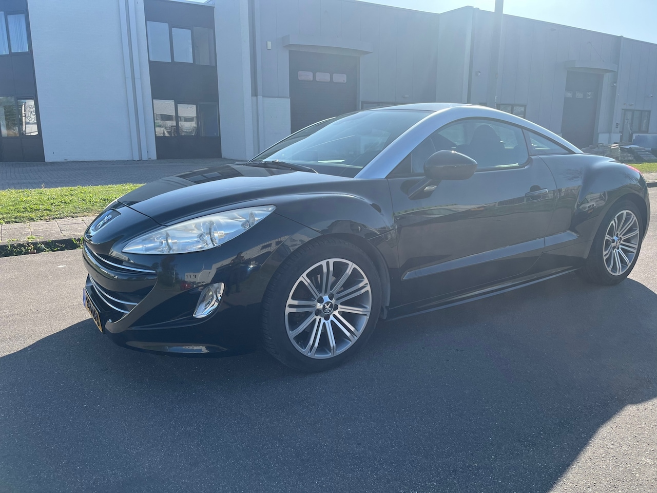 Peugeot RCZ - 1.6 THP BJ 2010 APK Gekeurd ZEER NETTE STAAT - AutoWereld.nl