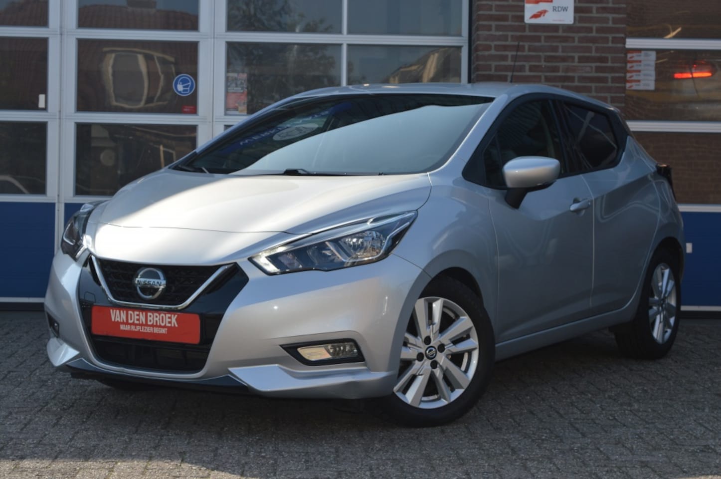 Nissan Micra - 1.0 IG-T N-Connecta NAVI - CAMERA - AutoWereld.nl